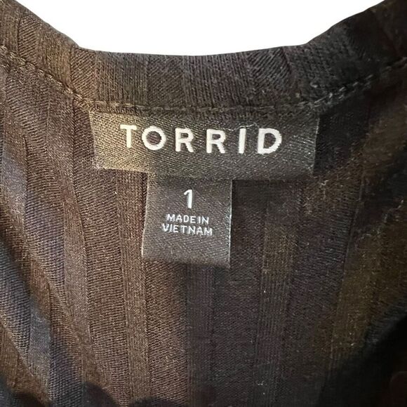 Torrid Women 1X Ribbed One Piece Bodysuit Black Short Sleeve Button Neck Stretch - Picture 4 of 8